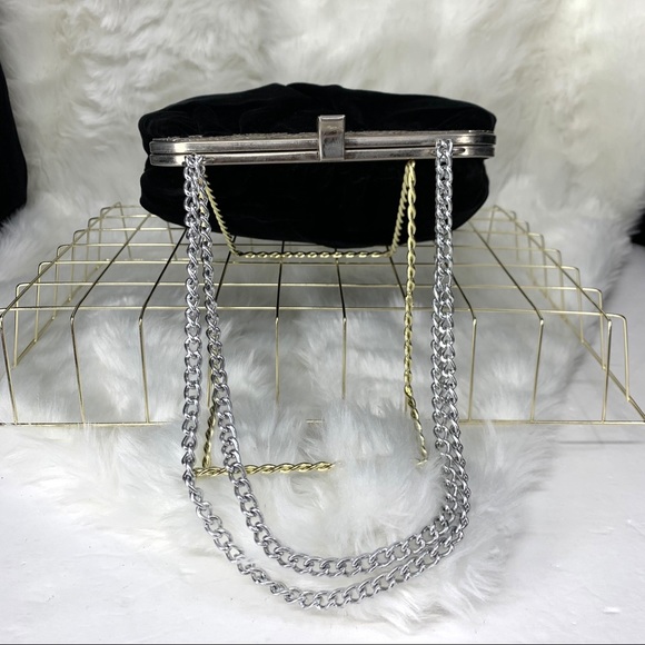 Vintage Black Velvet Evening Bag, Silvertone Metals - Picture 9 of 14